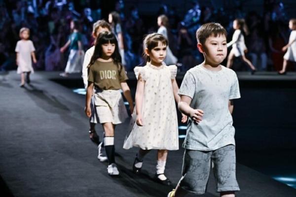 dior kids catwalk